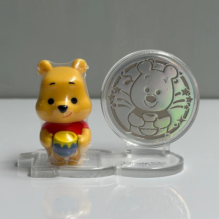 Gambar DISNEY 100 WINNIE THE POOH Figurine Medal Set Cow Play Cow Moo (CPCM) - Pooh, Full Set dari Bricks Point undefined Tokopedia