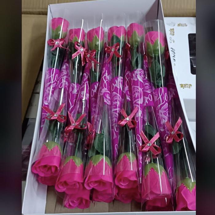 Gambar Bunga Mawar 1 Tangkai Plastik | Bunga Valentine | Bunga Mawar Palsu - Putih dari Tivoly Art undefined Tokopedia