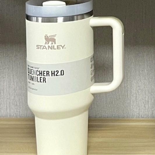 Gambar Stanley Quencher 40 oz - Putih dari Starbucks Lover undefined Tokopedia