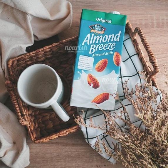 Gambar Blue Diamond Almond Breeze Almond Milk Original 946ml dari Albiruni Official undefined Tokopedia