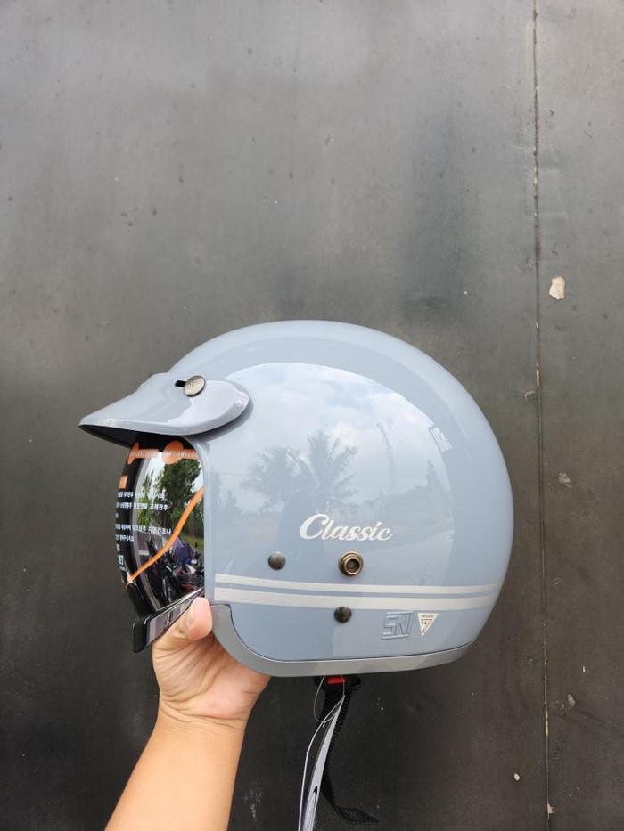 Gambar HELM INJAK 06 RETRO KACA DALAM LINE GARIS CLASSIC - GORILAA GLOS, M dari Injak Helmets undefined Tokopedia