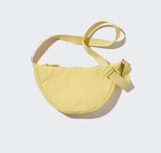 Gambar Tas bahu uniqlo mini bulat / tas selempang / shoulder bag - Yellow dari Verzmoon undefined Tokopedia