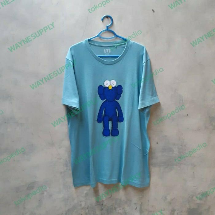 Gambar Kaos Tshirt UNIQLO X KAWS Blue BFF Tee Green ORI dari WAYNESUPPLY undefined Tokopedia