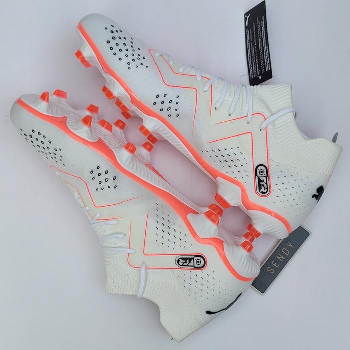 Gambar Puma Future Match FG AG 107370-01 Original 100% Ori White Black Fire Orchid Warna Putih Merah Branded Resmi Sepatu Sepak Bola Soccer Football Firm Ground Baru BNIB Brand New In Box Ringan Enteng FTR Neymar Jr - Putih, 43 dari SENDYYD undefined Tokopedia