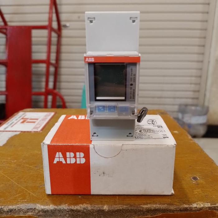 Gambar ABB kwh meter 1 phase 2CMA100155R1000 B21 312-100 dari Benua Listrik Elektrik undefined Tokopedia