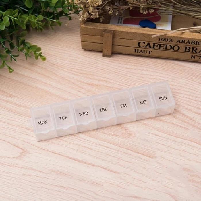 Gambar Kotak obat 7 hari / pill box 7 hari / tempat obat harian - Putih dari Ulan Shop 888 undefined Tokopedia