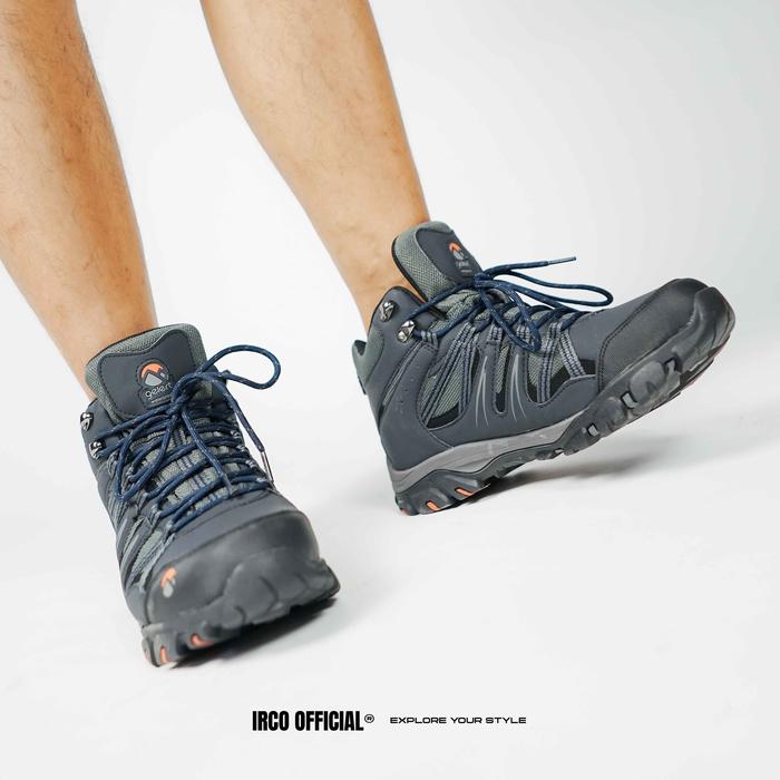 Gambar SEPATU BOOTS - SEPATU WATERPROOF - SEPATU GUNUNG - SEPATU HIKING - HITAM 43 dari Ircoofficial undefined Tokopedia