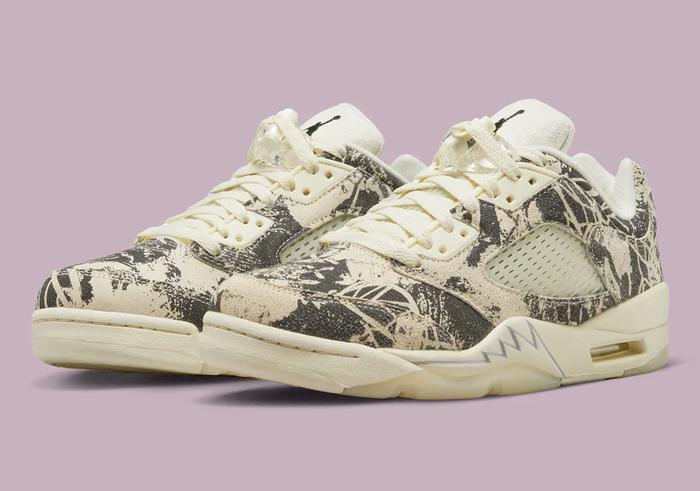 Sepatu Jordan Altas Jual SEPATU SNEAKERS BASKET WOMENS NIKE WMNS