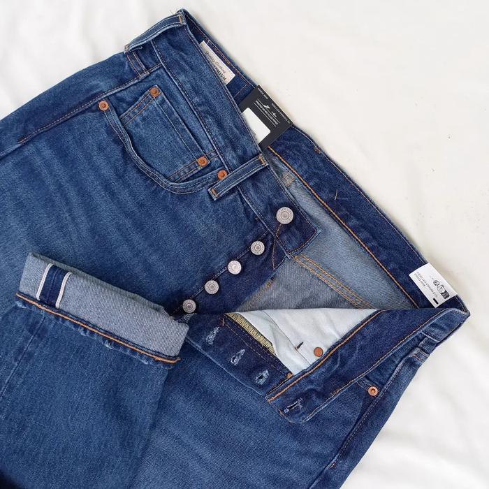 Gambar Levi's 501st Slim Taper Fit Redline Selvedge - 34 dari ricodomo undefined Tokopedia