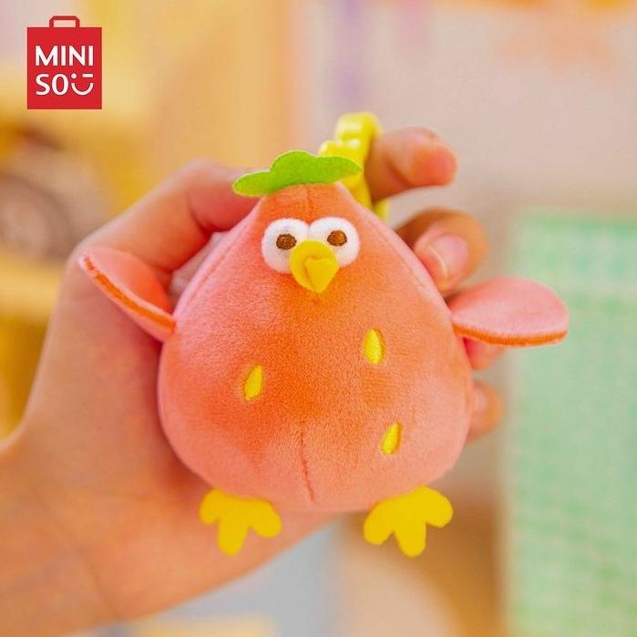 Gambar Gantungan Kunci Dundun Miniso - Dundun Strawberry Plush Toy Pendant - Strawberry Chic dari jastipsripilan undefined Tokopedia