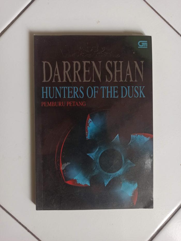 Gambar Hunters Of The Dusk: Pemburu Petang (Buku 7) dari Toko Buku Bekas Aksiku undefined Tokopedia