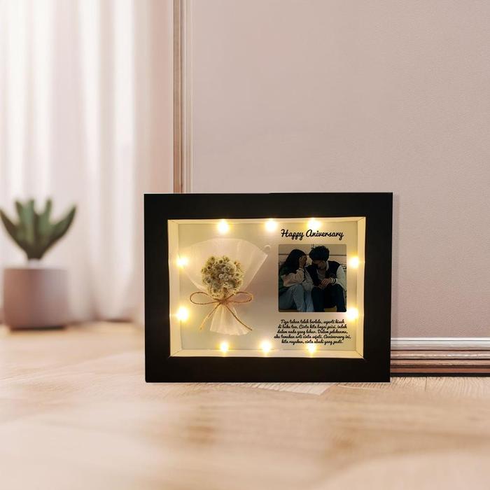 Gambar Model Baru Kado Ulang Tahun Cewek Cowok Hadiah Wisuda Bingkai Foto - Mini buket, Hitam 3D LED dari Richo Celloo undefined Tokopedia