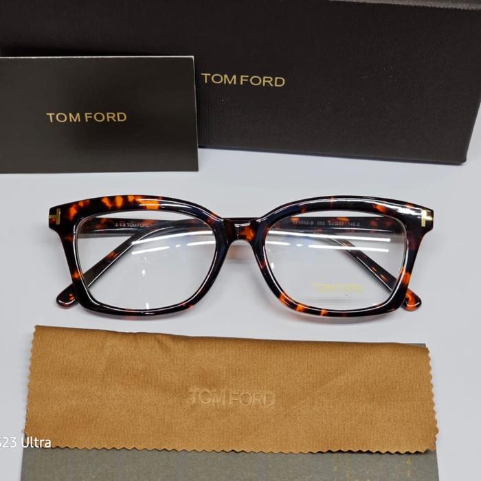 Gambar Kacamata Pria Wanita Frame Tomford TF5552-B Paket Lensa Photocromic - Leopard, Lensa Blucromic dari OPTIK SEJAHTERA undefined Tokopedia