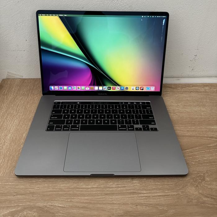 MacBook pro 16インチi7 2.6GHz 16GB/SSD512GB 16-inch MacBook Pro