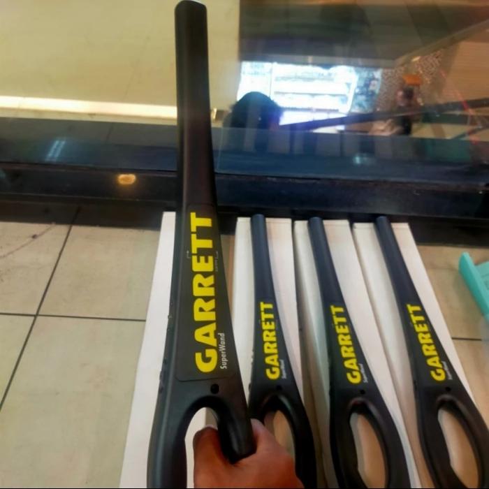 Gambar GARRET SUPERWAND METAL DETECTOR ORIGINAL USA SUDAH TERMASUK BATERAI dari BINTANG SAFETY EQUIPMENT undefined Tokopedia