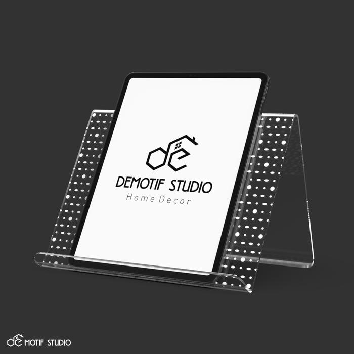 Gambar ALAS TATAKAN PENYANGGA TEMPAT DUDUKAN SANDARAN SERBAGUNA MULTIFUNGSI KOMPATIBEL KUAT MEJA AKRILIK BENING TRANSPARAN TABLET HP IPAD TAB STAND STANDING HOLDING HOLDER UNIVERSAL MULTIFUNCTION PORTABLE TABLE CLEAR ACRYLIC MOTIF GEOMETRIC KEKINIAN ELEGAN 010 dari Demotif Studio undefined Tokopedia