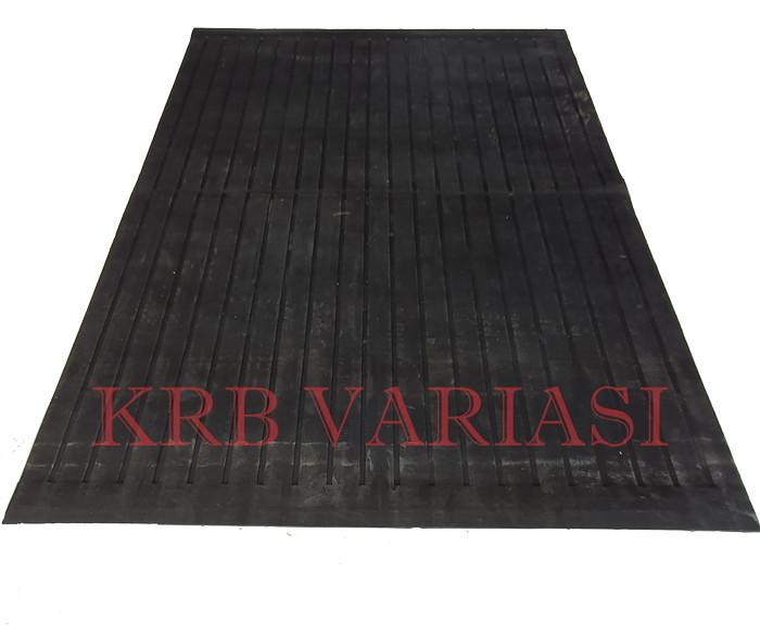 Gambar Karpet Alas Bak Mobil Daihatsu Gran Max Pick Up Karpet Bak Grand Max - Motif Garis dari KRB Variasi Mobil undefined Tokopedia