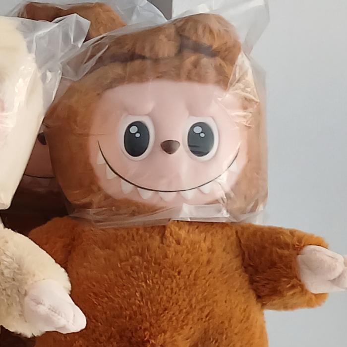 Gambar BONEKA LABUBU THE MONSTER MACARON KAWAI MUKA KARET WAJAH KARET ORIGINAL MAINAN LABUBU MACARON - Cokelat dari Toko Susanti Tokopedia undefined Tokopedia