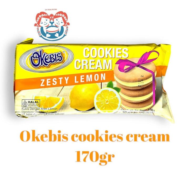 Ayol yashirin kamerada chiroyli onanizm qiladi.