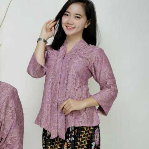 Gambar Atasan Floy Brokat 6 Pilihan Warna - ATASAN MAROON, M dari Butik Aneka Busana undefined 5 Tokopedia