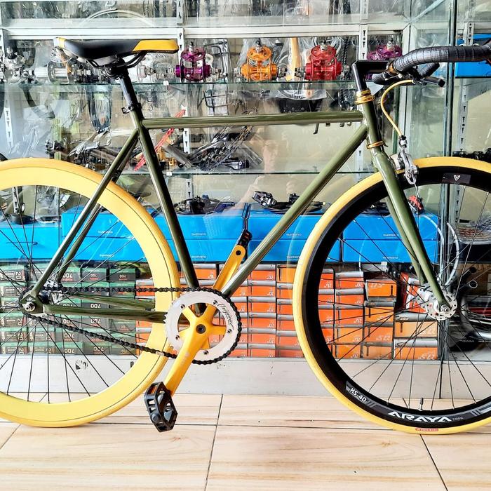 Gambar Sepeda Fixie 700c Frame Repaint Rakt Steel Hijau Army Baru dari Denny.Bike undefined Tokopedia