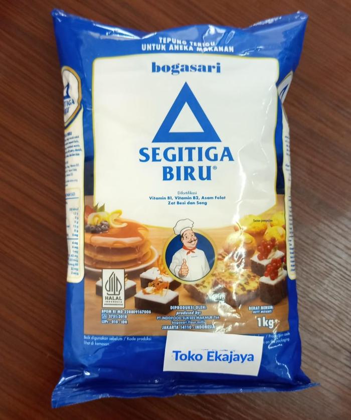 Gambar Segitiga biru 1kg tepung terigu aneka makanan bogasari tepung terigu aneka makanan dari Willie Mart undefined Tokopedia