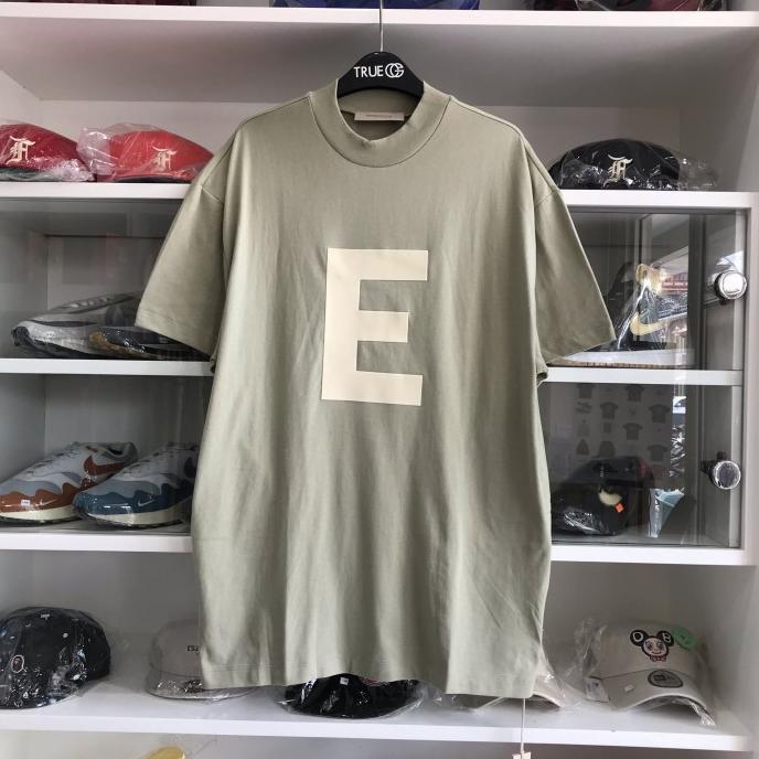 Gambar FEAR OF GOD ESSENTIALS KIDS BIG E POCKET T-SHIRT AUTHENTIC - SEAFOAM, XXL dari y5store undefined Tokopedia