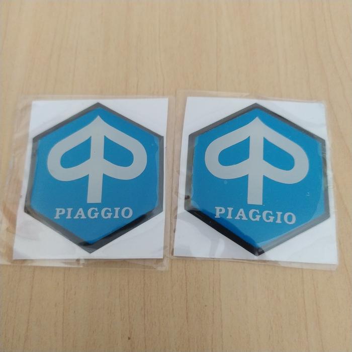 Gambar EMBLEM DASI MOTOR VESPA CUNG PIAGGIO - cung biru dari Rkk Vespa Garage_NEW undefined Tokopedia