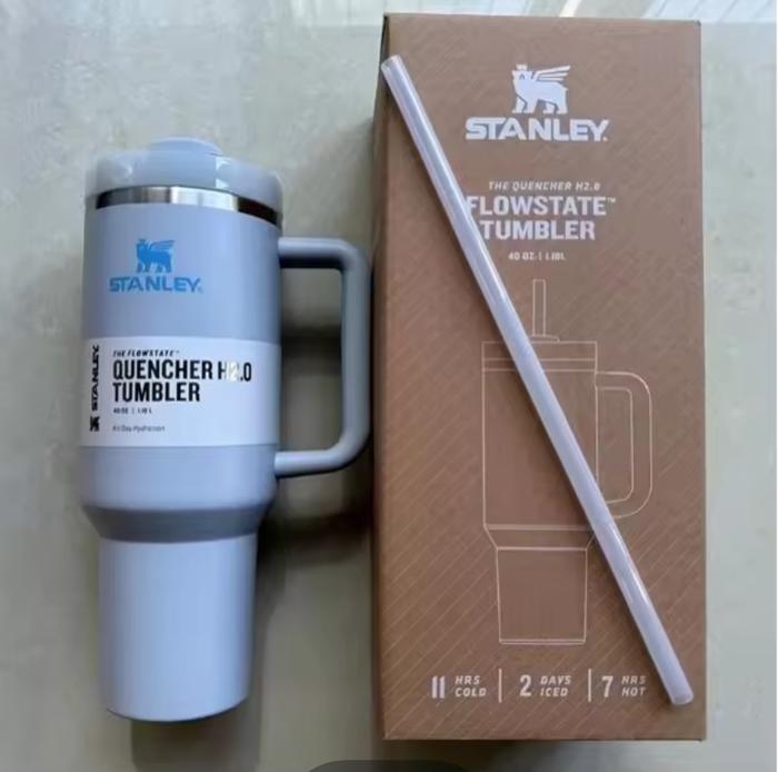 Gambar STANLEY The Quencher H2.O FlowState TUMBLER 40 oz (1.18L)  Stainless Steel Coffee Thermal Cup - Light Blue dari VICTORY.JAYA undefined Tokopedia