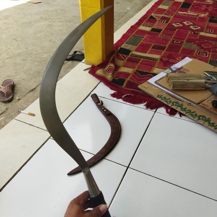 Gambar hiasan dinding,CR Madura baja per mobil 60cm dari asror madura undefined Tokopedia
