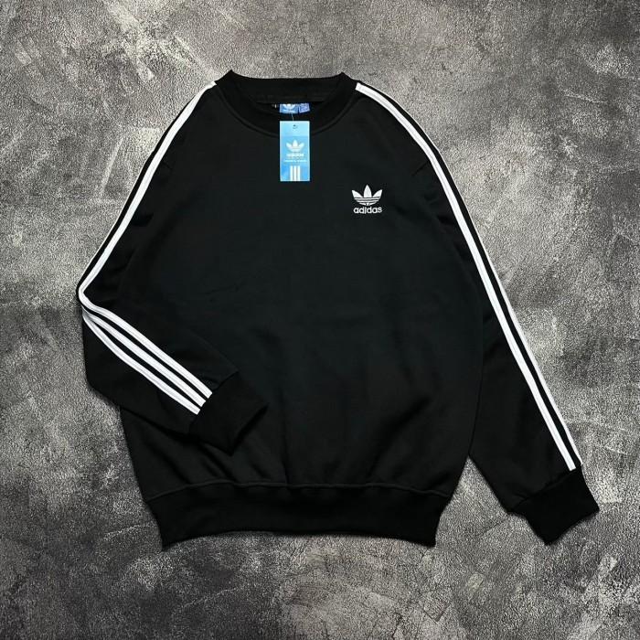 Crewneck Pria Wanita Unisex Adidas Adicolor Classics Trefoil Sweatshirt  White Full Tag Label Hitam Lis Putih, M