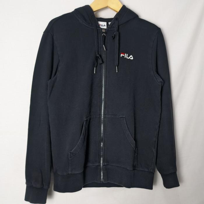 Gambar Fila Zipper Hoodie Original dari atrack thrift undefined Tokopedia