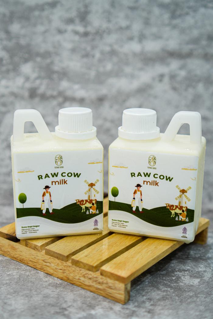 Gambar Raw Milk Grass Fed Cow (Susu Sapi Grass Fed) Murni 100% Organik - 500 ml  dari terassusu undefined Tokopedia