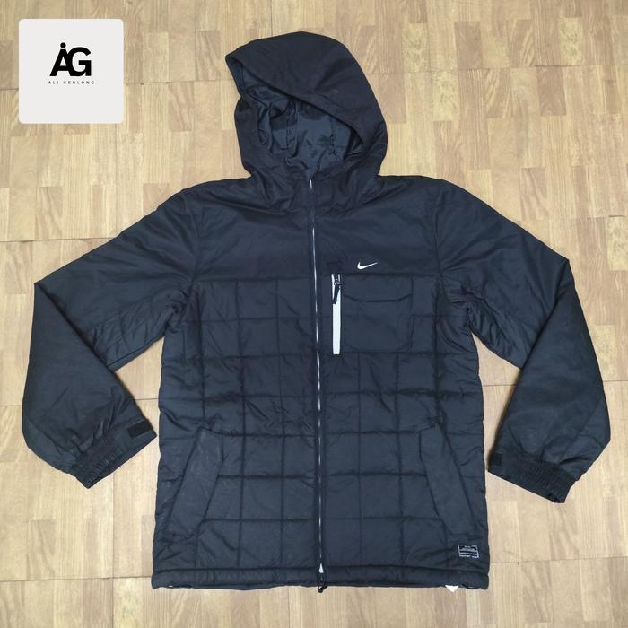 Gambar Puffer Jacket Naik Gunung Padding Nike size L dari alventurasports undefined Tokopedia