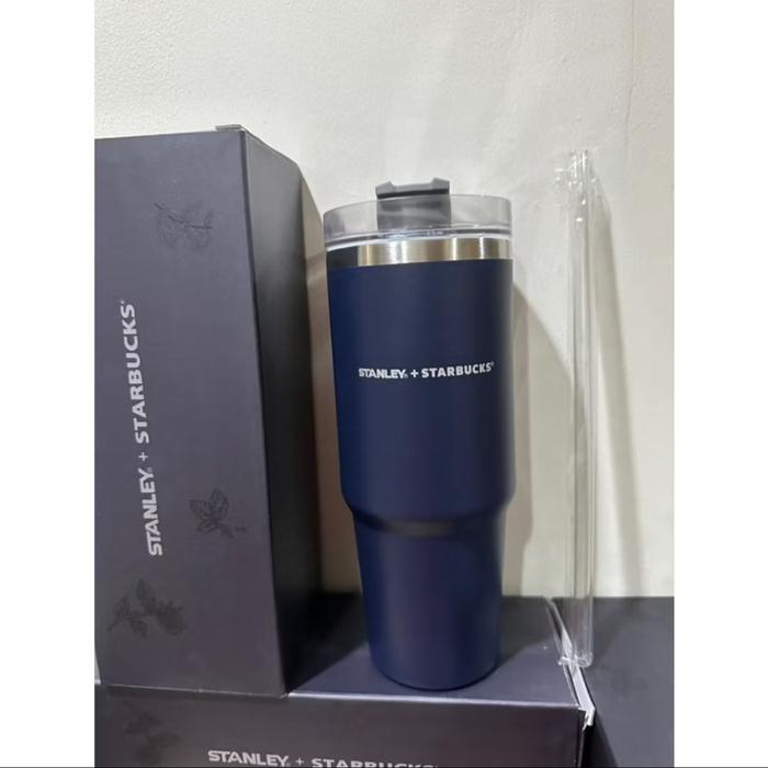 Gambar Starbucks x Stanley Stainless Steel Tumbler with Straw Tumbler - Navy 887ml dari GAPLO JAYA undefined Tokopedia