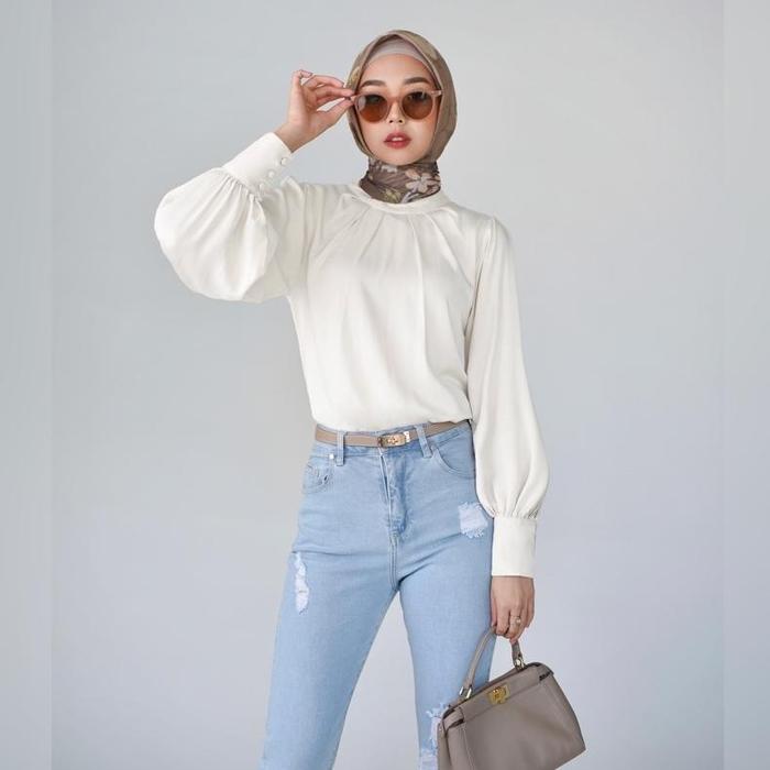 Gambar Duha Blouse • Corliss Tencel Comfort Top By Ersha Colection - Off White, XS dari Ersha Colection undefined Tokopedia