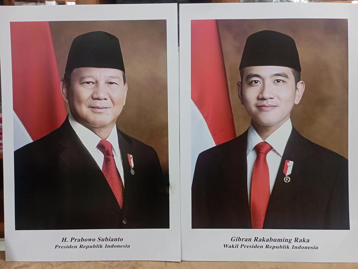 Gambar Poster Presiden dan Wakil Presiden  Republik Indonesia - Pres dan wakil dari Book Center 99 undefined Tokopedia