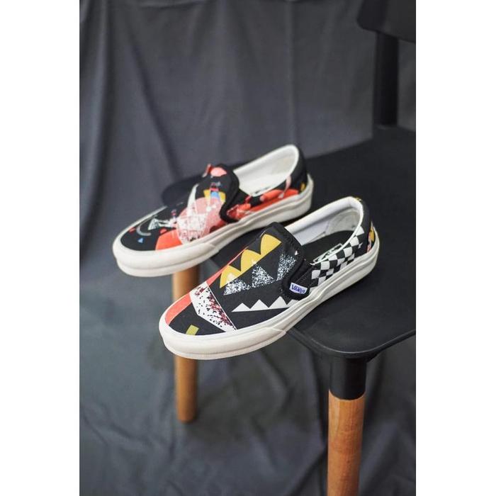 Gambar Baru Sepatu Vans Moma Sepatu Cowok Sneakers Murah - moma hitam, 37 dari ernikereteg undefined Tokopedia
