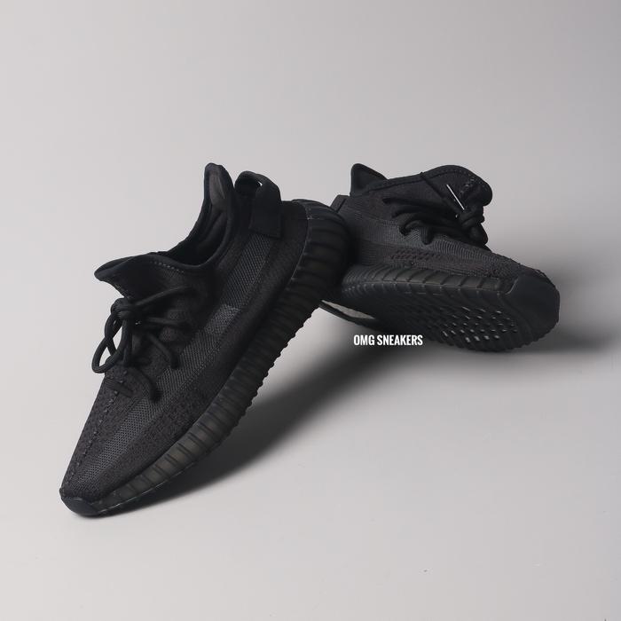 Jual Yeezy Boost 350 V2 Black Onyx BNIB Original 100% EUR 44,7