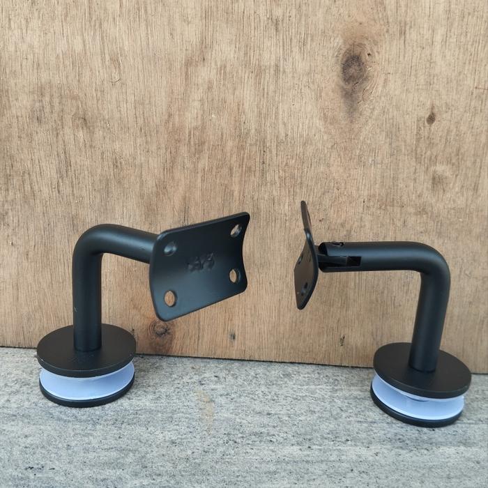 Gambar Braket bracket Kaca Hitam Doff Fleksibel flexible handrail pvc kayu Kotak SS 304 Railing Tangga kepala datar dan cekung - Cekung dari DZR RAILING undefined Tokopedia