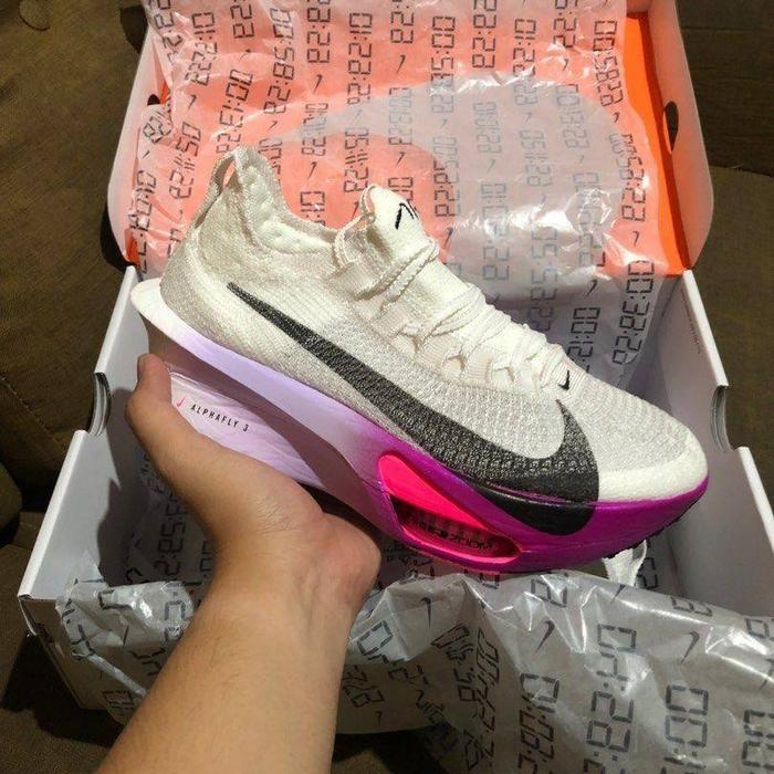 Pink Grey Nike Runners Women's Nike Running Shoe React Miler