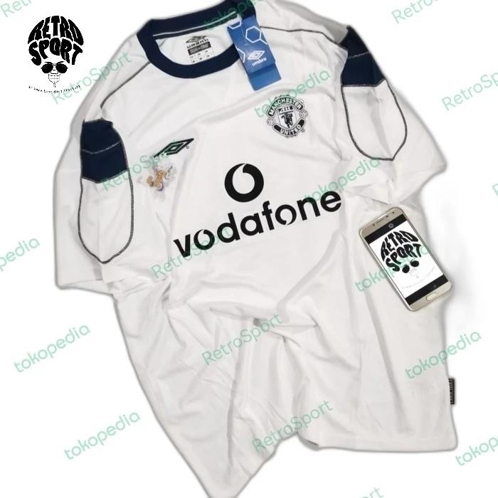 Gambar Jersey Bola Vintage — MU Retro Away 99/01 Vodafone | WeKa A3/GO Import - S dari RetroSport undefined Tokopedia