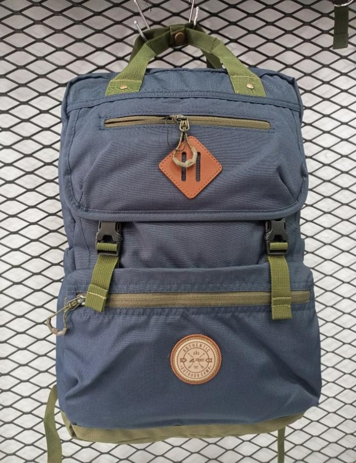 Gambar Tas Ransel Dempo 01 25 Liter Daypack Arei Outdoorgear - Tas Ransel Pria Wanita Dempo 01 25L Arei Outdoorgear - NAVY dari KAM ADVENTURE undefined Tokopedia