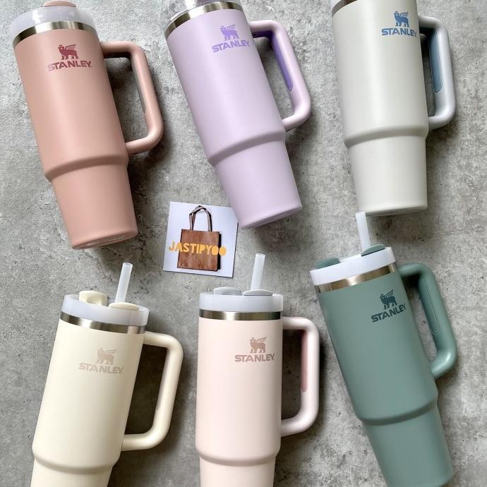 Gambar Stanley The Quencher H2.0 Flowstate Tumbler - 40oz dari wiliemanstry undefined Tokopedia