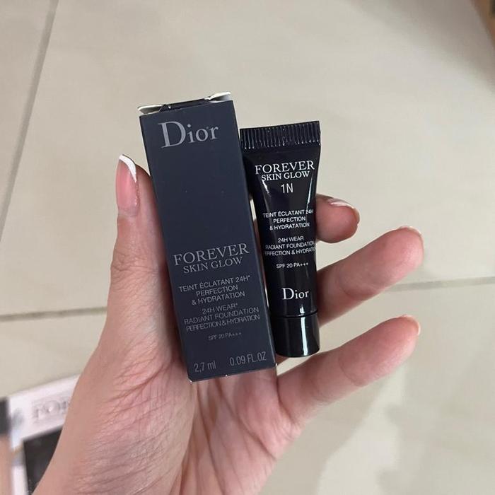 DIOR FOREVER SKIN GLOW 1N リキッドファンデーション Dior フォーエバー フルイド グロウ 30ml 1N ファンデーション 箱有