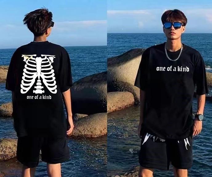 Gambar ONE OF KIND - BAJU KAOS PRIA DEWASA DISTRO - KAOS KATUN PRIA LENGAN PENDEK - TSHIRT KASUAL PRIA TERBARU - Hitam, S dari 017_style Shop undefined Tokopedia