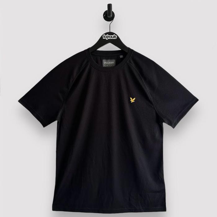 Gambar Lyle and Scott Core Raglan Tshirt Black Original - Hitam, M dari fajrauls undefined Tokopedia