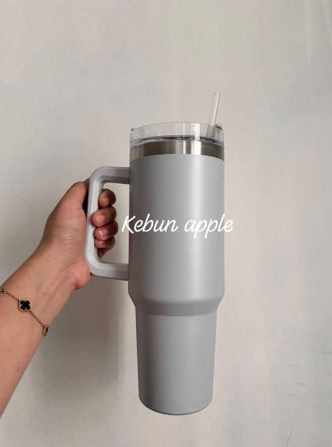 Gambar TERMOS TUMBLER MODEL STANLEY JUMBO 1300ML TAHAN PANAS DINGIN STAINLESS STEEL DENGAN PEGANGAN / BOTOL MINUM JUMBO BPA FREE - 6601 ABU dari Muhamad Kevin khaeriansyah undefined Tokopedia