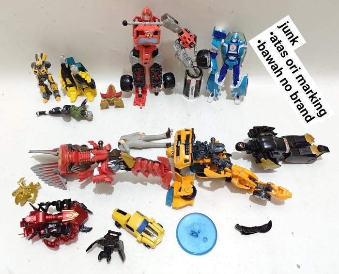 Gambar Set junk transformers bumblebee , robots in disguise rid blurr bumblebee , transformers construct a bots scout class clbots cliffjumper kreo , bandai power rangers megaforce sky brothers zord head part , optimus prime voyager kakashi beast wars devastator dari Liberush.store undefined Tokopedia