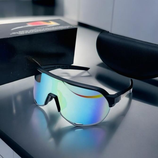 Gambar Sunglasses Hyper Craft S3 Kacamata Olahraga Lensa Polarized Gaya Sporty Fullset 1 kacamata saja - S3 3, kacamata saja dari LACE NSTORE undefined Tokopedia